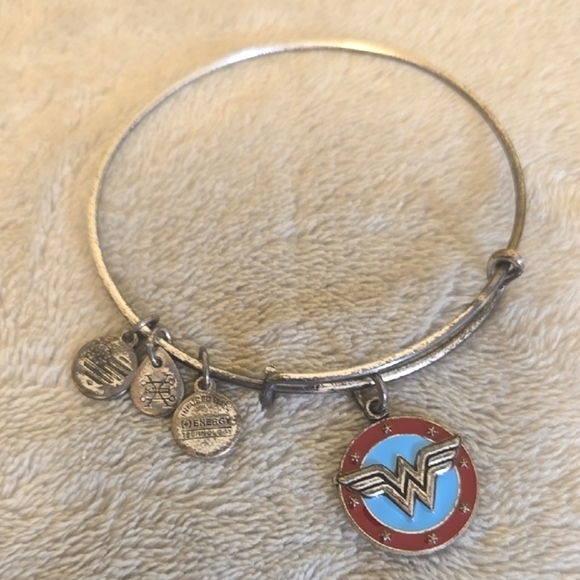 #017 Alex And Ani Wonder Woman Silver and Red Charm Bracelet - Picture 3 of 4